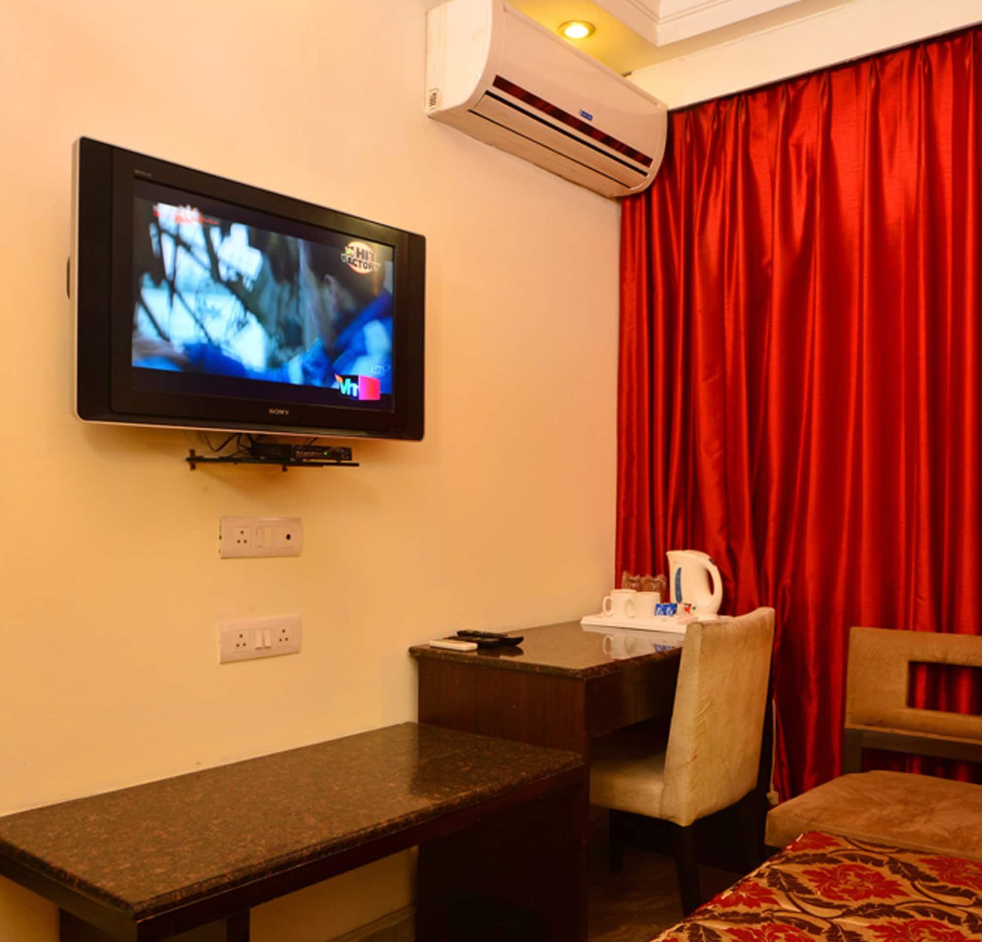 Hotel Shanti Palace West Patel Nagar Nové Dillí Exteriér fotografie