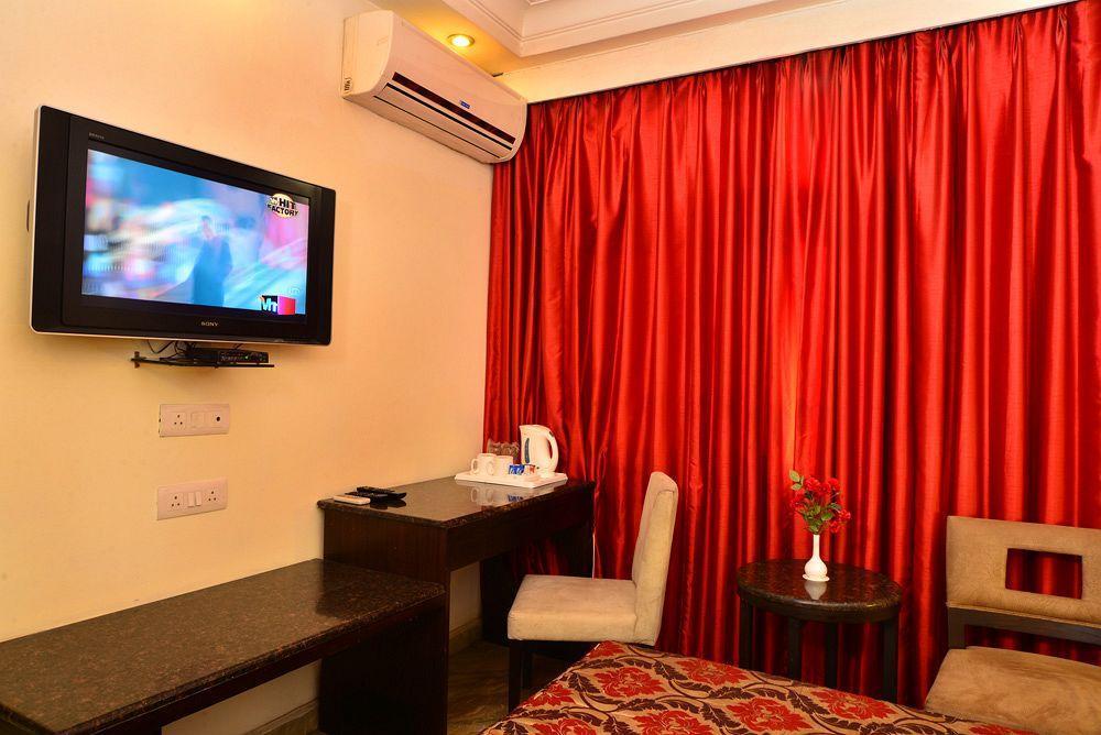Hotel Shanti Palace West Patel Nagar Nové Dillí Exteriér fotografie
