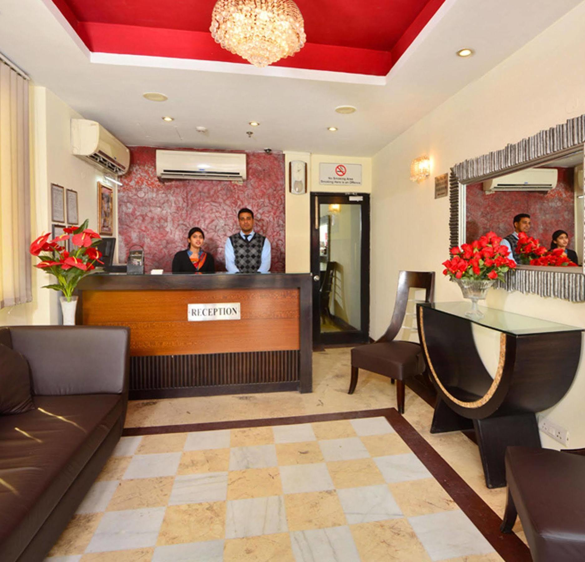 Hotel Shanti Palace West Patel Nagar Nové Dillí Exteriér fotografie